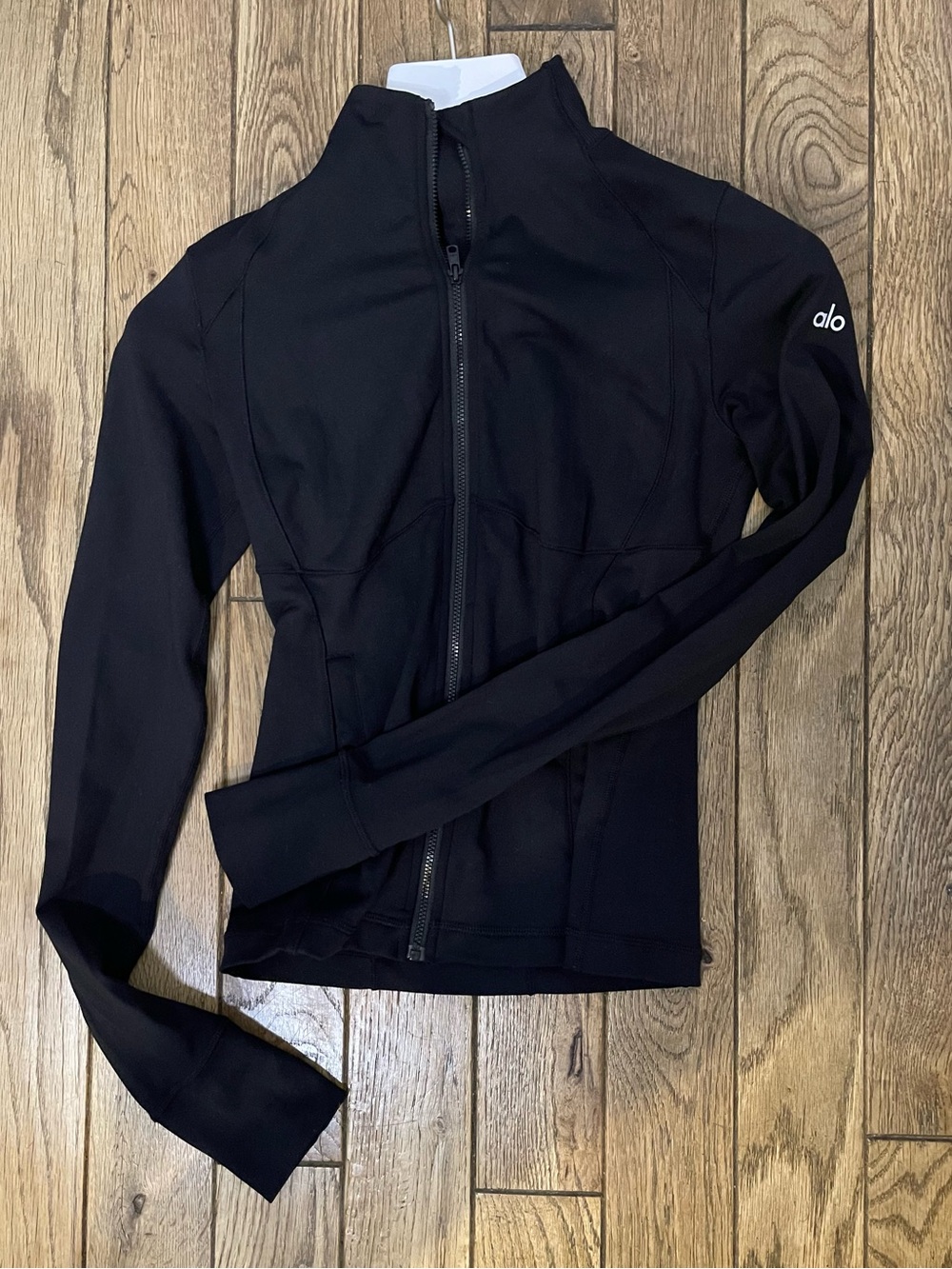 Alo Airbrush Formation Jacket in Black - Size XS